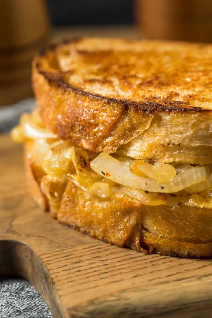 Top 9 Best Onions for Sandwiches