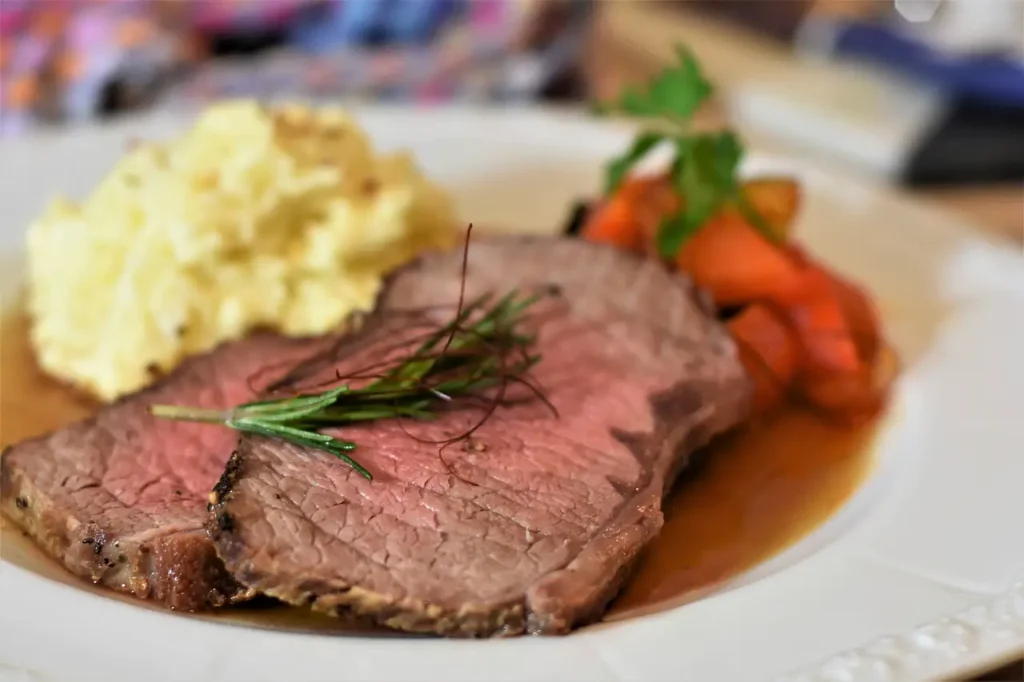 How to make tough cooked roast beef tender?