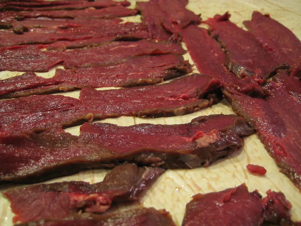 some recipes that include beef jerky as an ingredient