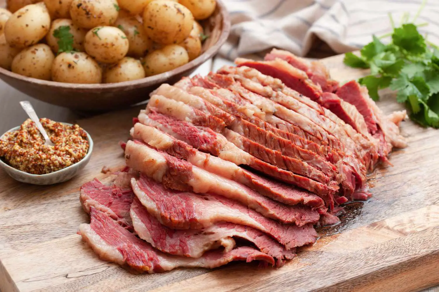 should you cook corned beef in roaster?