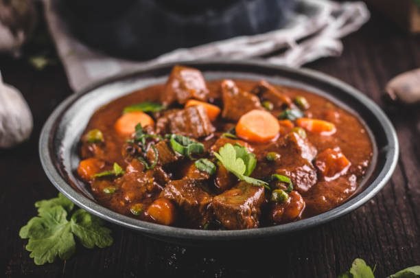 4 best herbs for beef stew