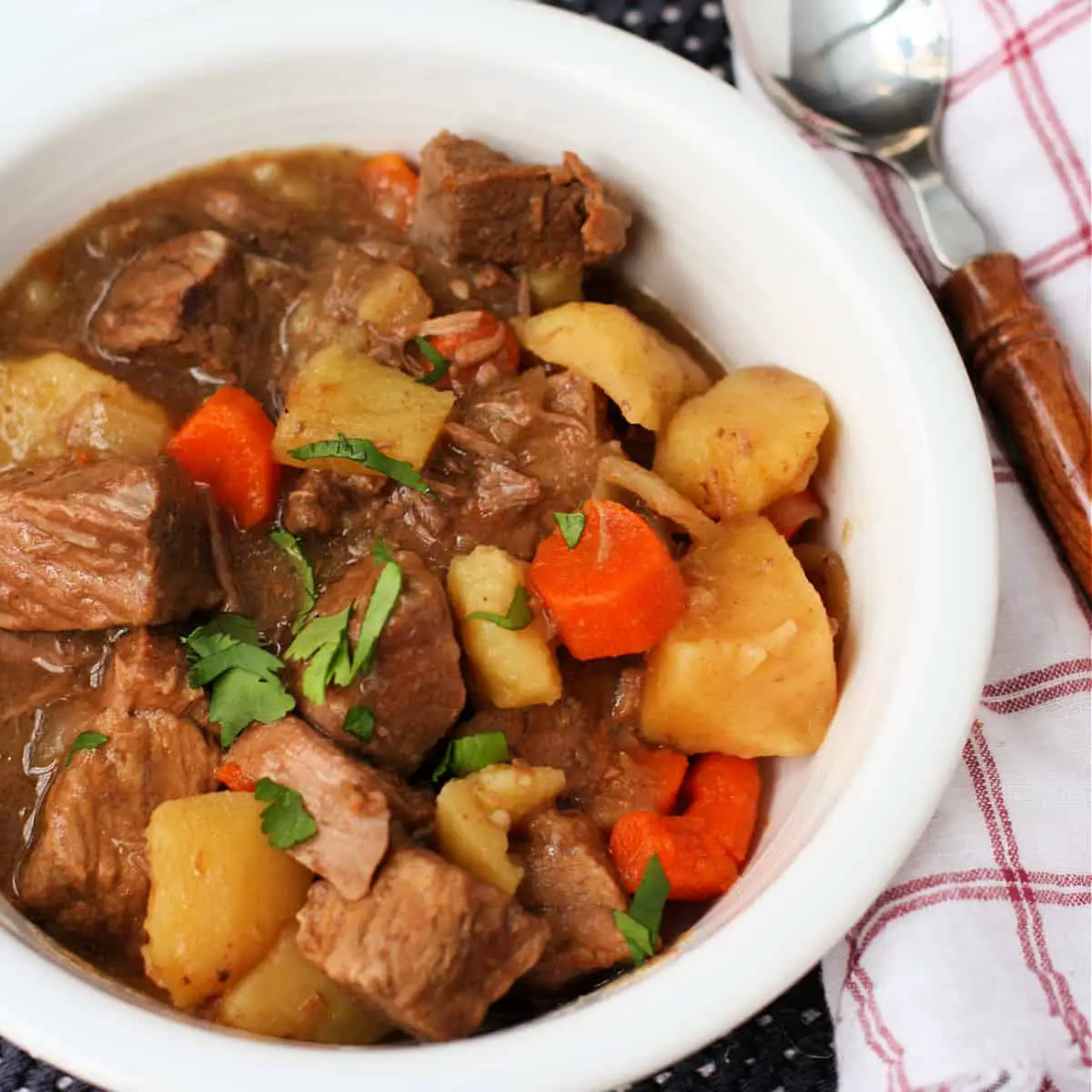 good sides to eat with beef stew