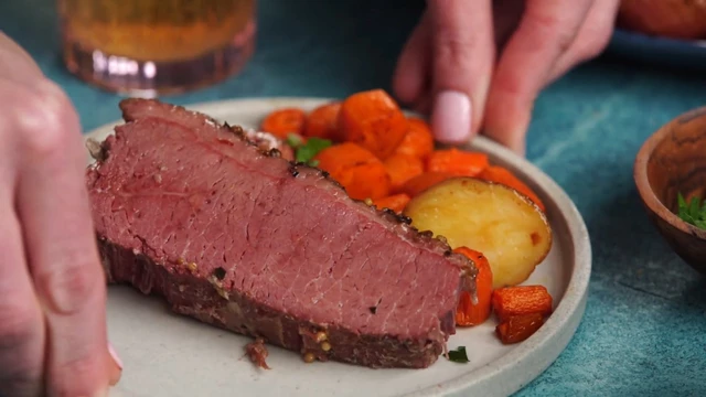 how to make corned beef Jamaican style