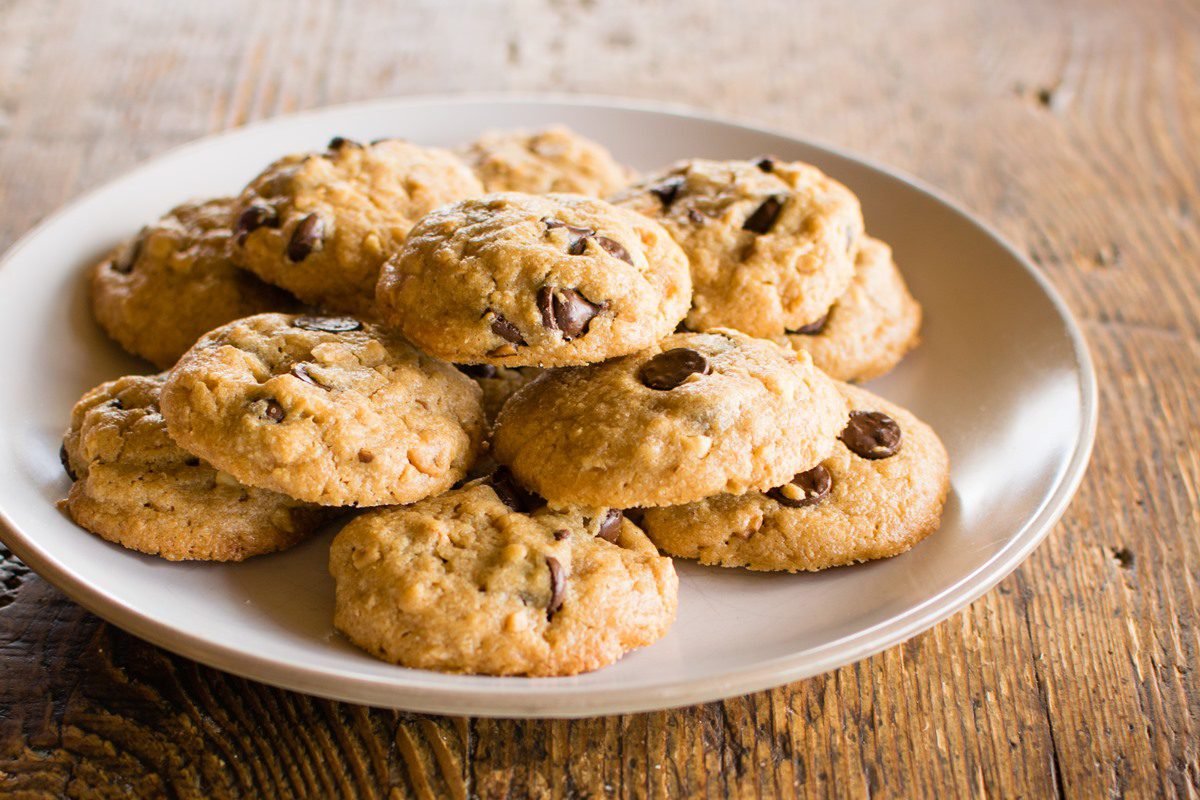 Peanut Butter Chocolate Chip Cookies (made with Crunchy PB)