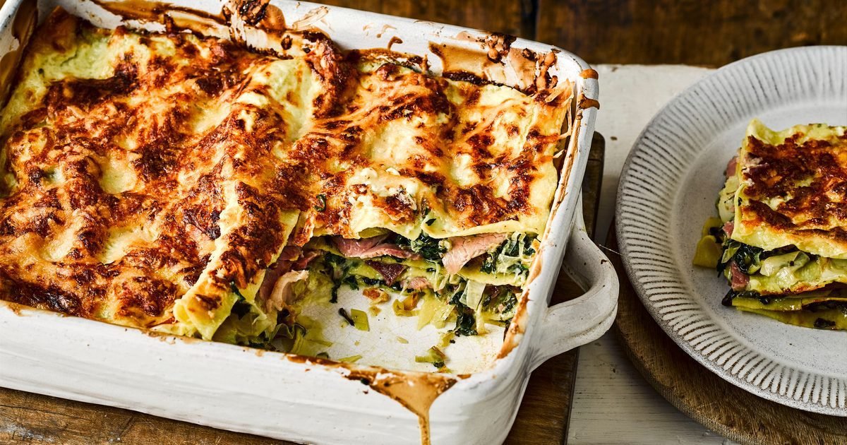 Ham, spinach and mozzarella lasagne