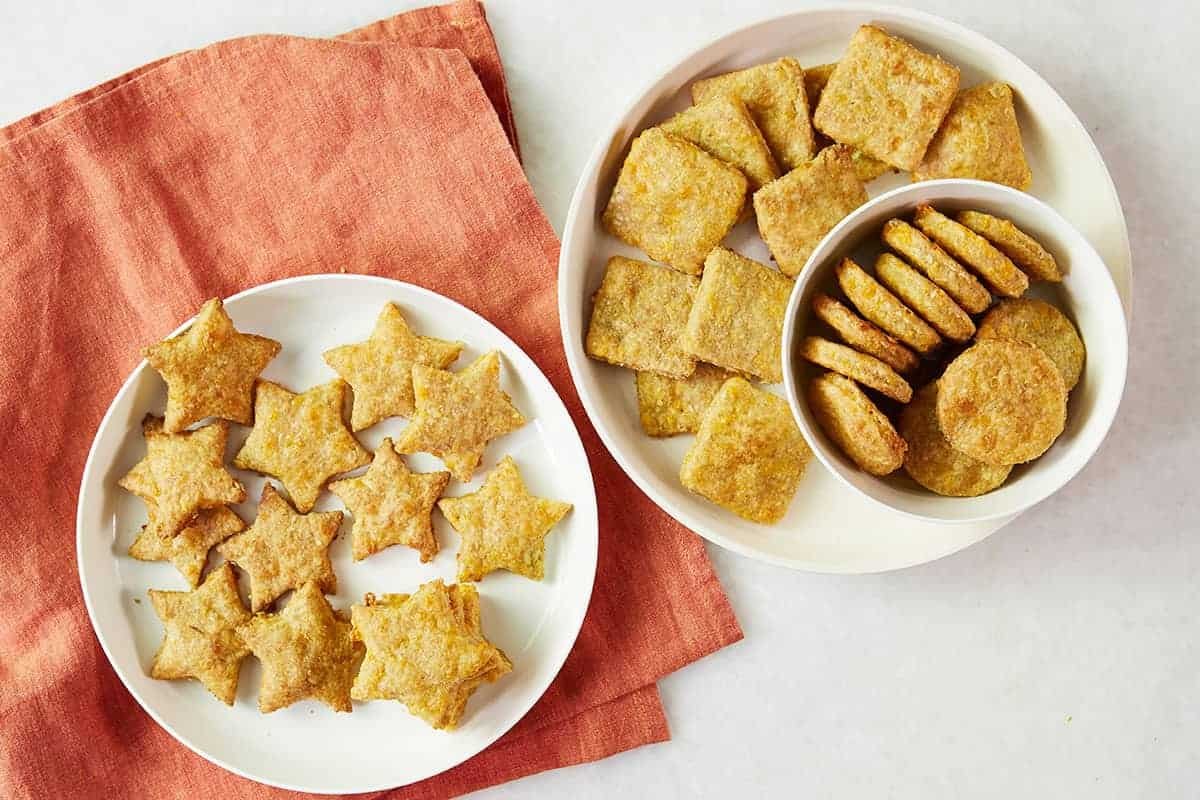 Easy Cheese Crackers Recipe