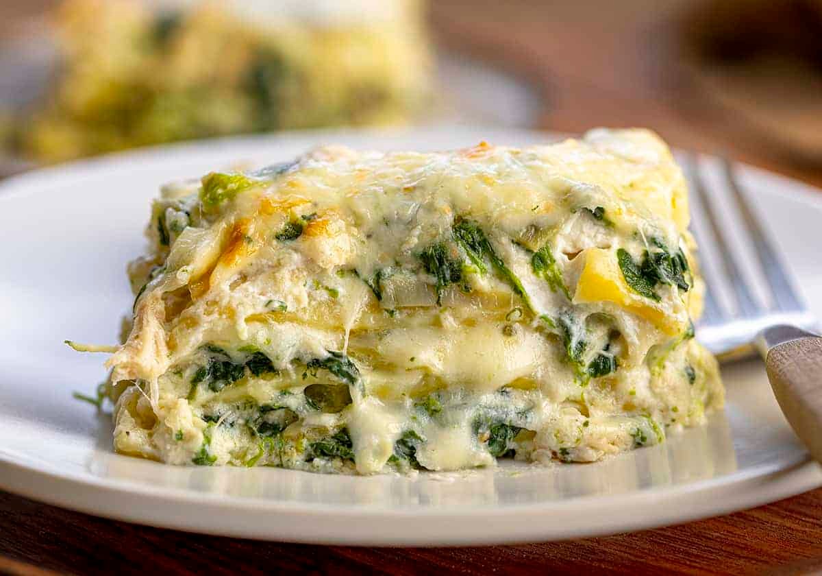 Cheesy Chicken Spinach and Artichoke Lasagna - I Am Homesteader