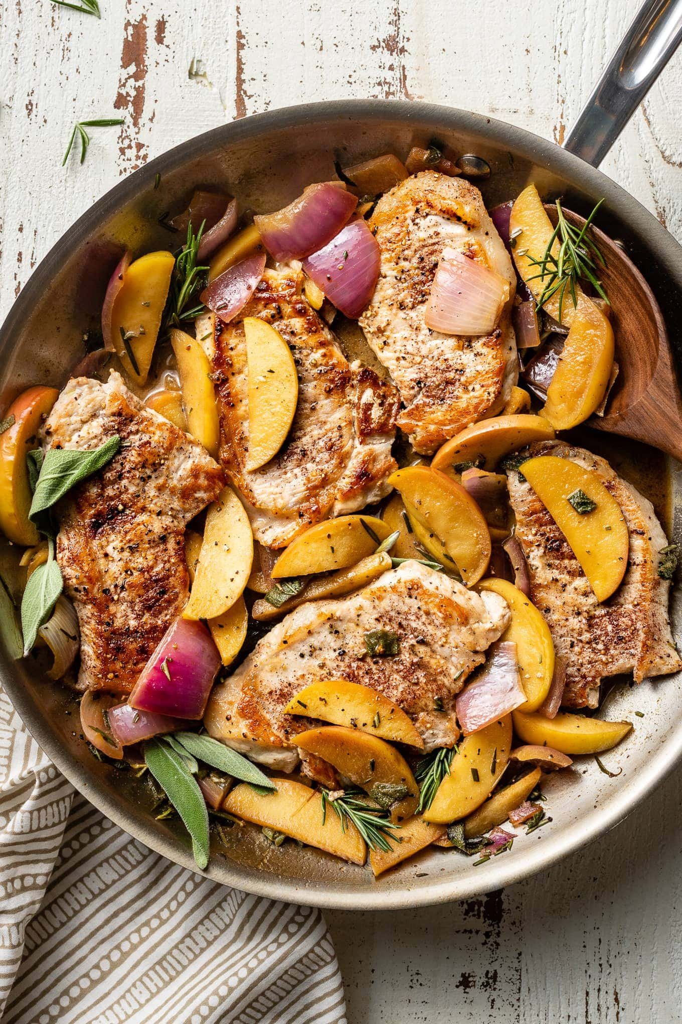 Pork Chops with Apples and Onions
