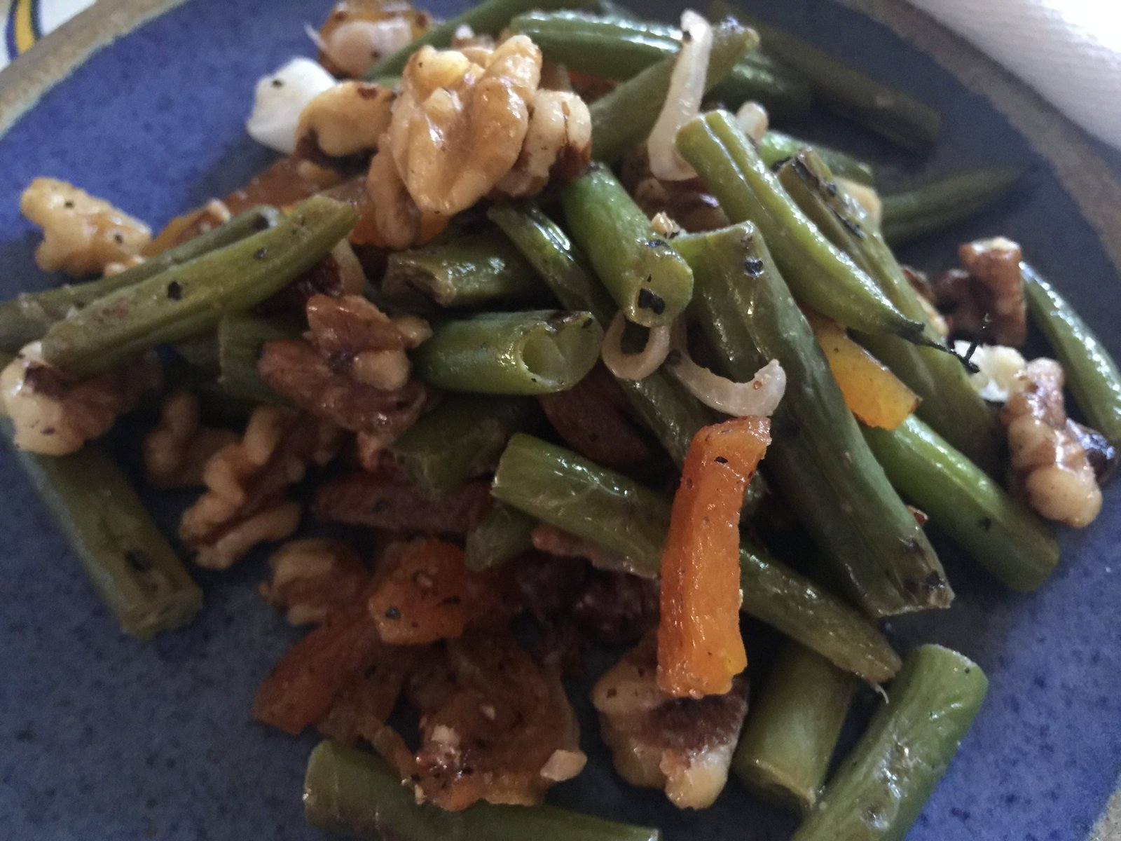 Green Beans with Apricots and Walnuts