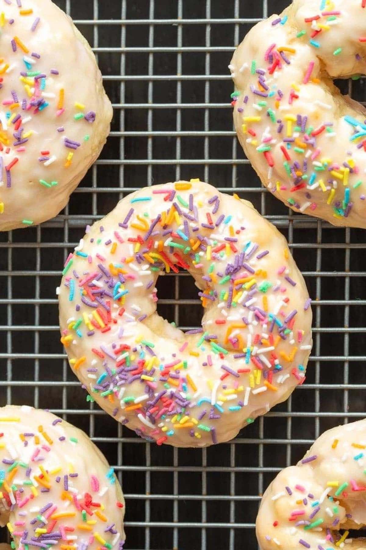 air fryer vanilla donuts.