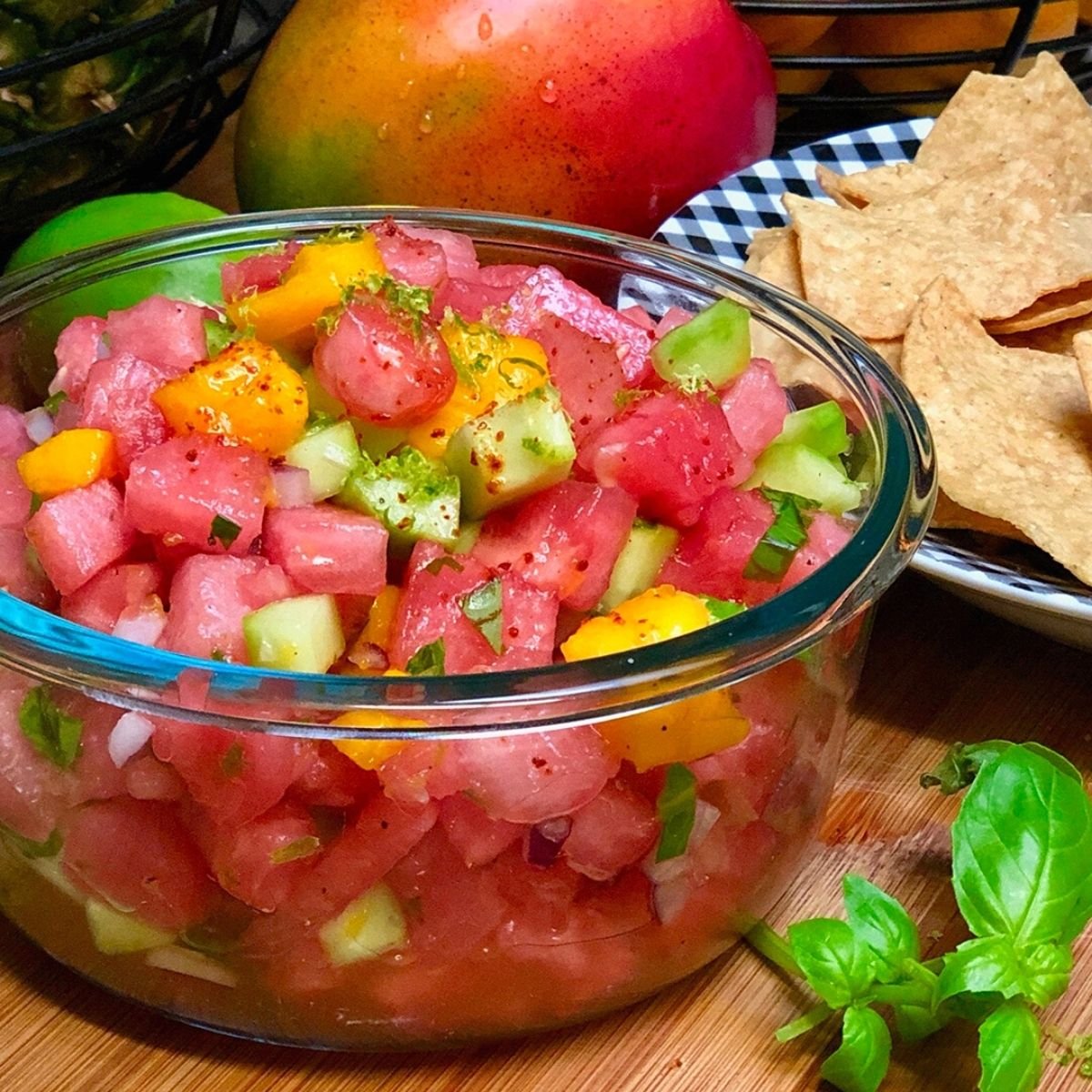 Fresh & Easy Watermelon Pico de Gallo - The Carrot Underground🥕