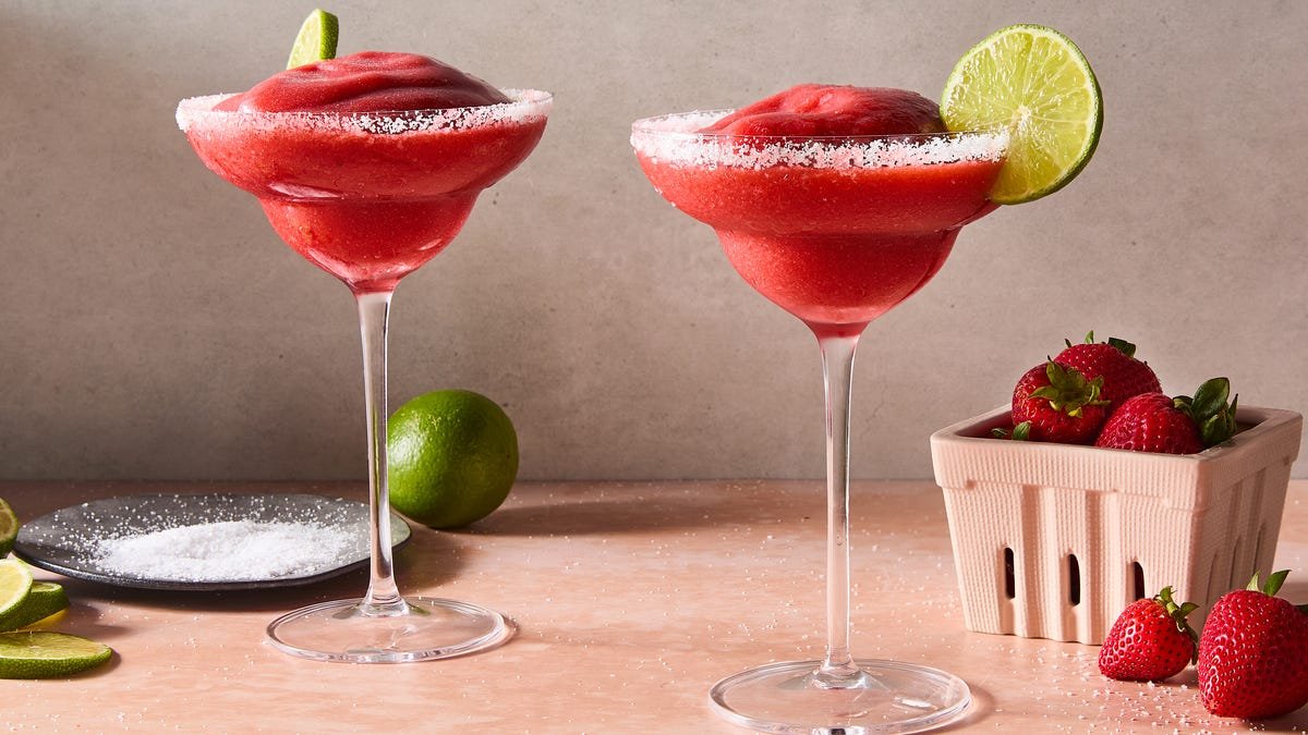 Frozen ﻿Strawberry Margaritas