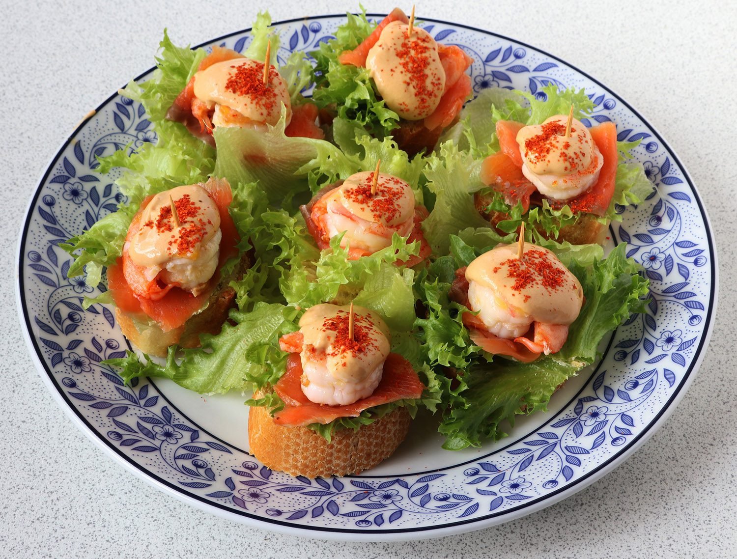 Salmon and Prawns (Shrimp) With Dill and Lime Aioli