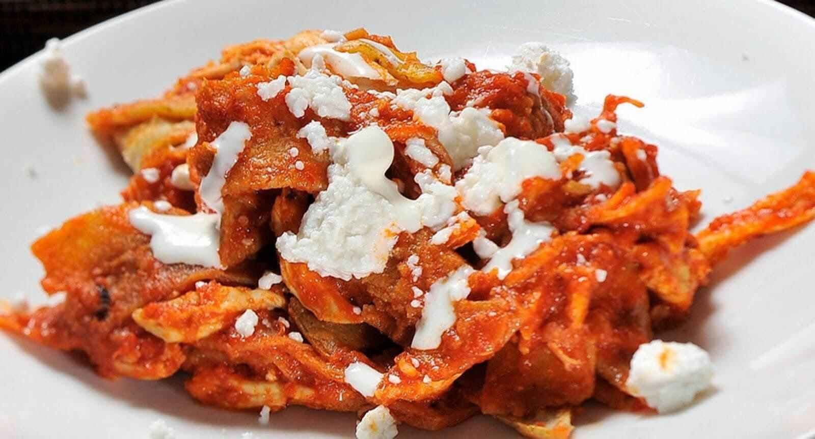 Chilaquiles con queso de 299.2 Kcal - Receta fácil en la app Avena