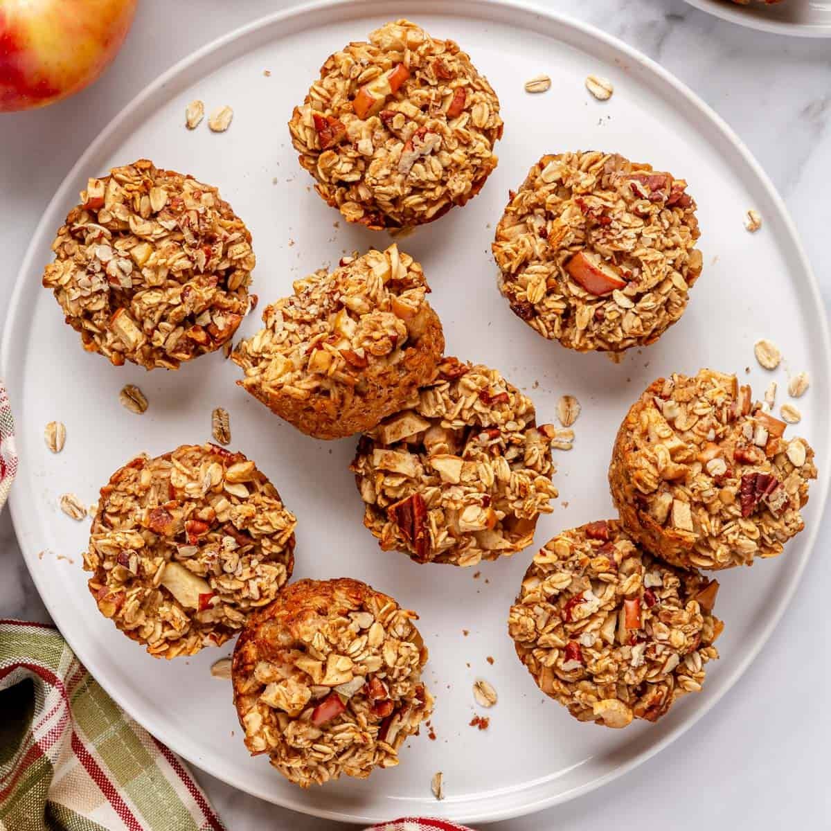 Apple Cinnamon Oatmeal Cups