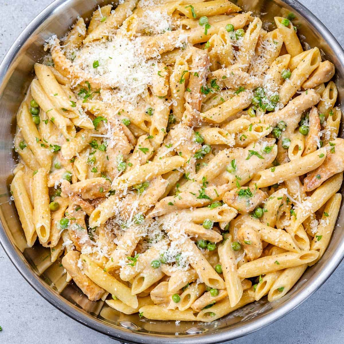 Creamy Chicken Carbonara Pasta