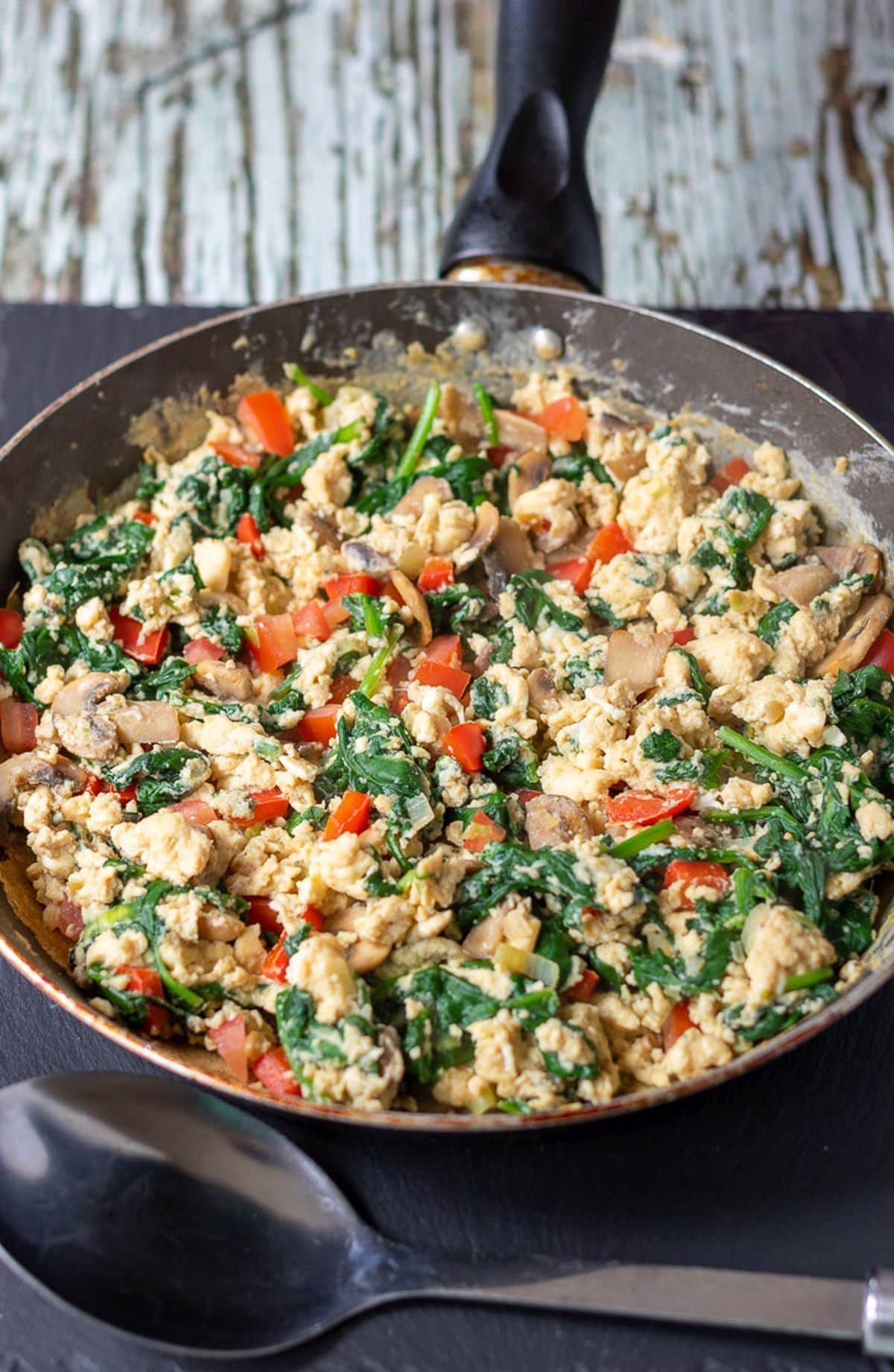 Vegetable Scrambled Eggs - Neils Healthy Meals