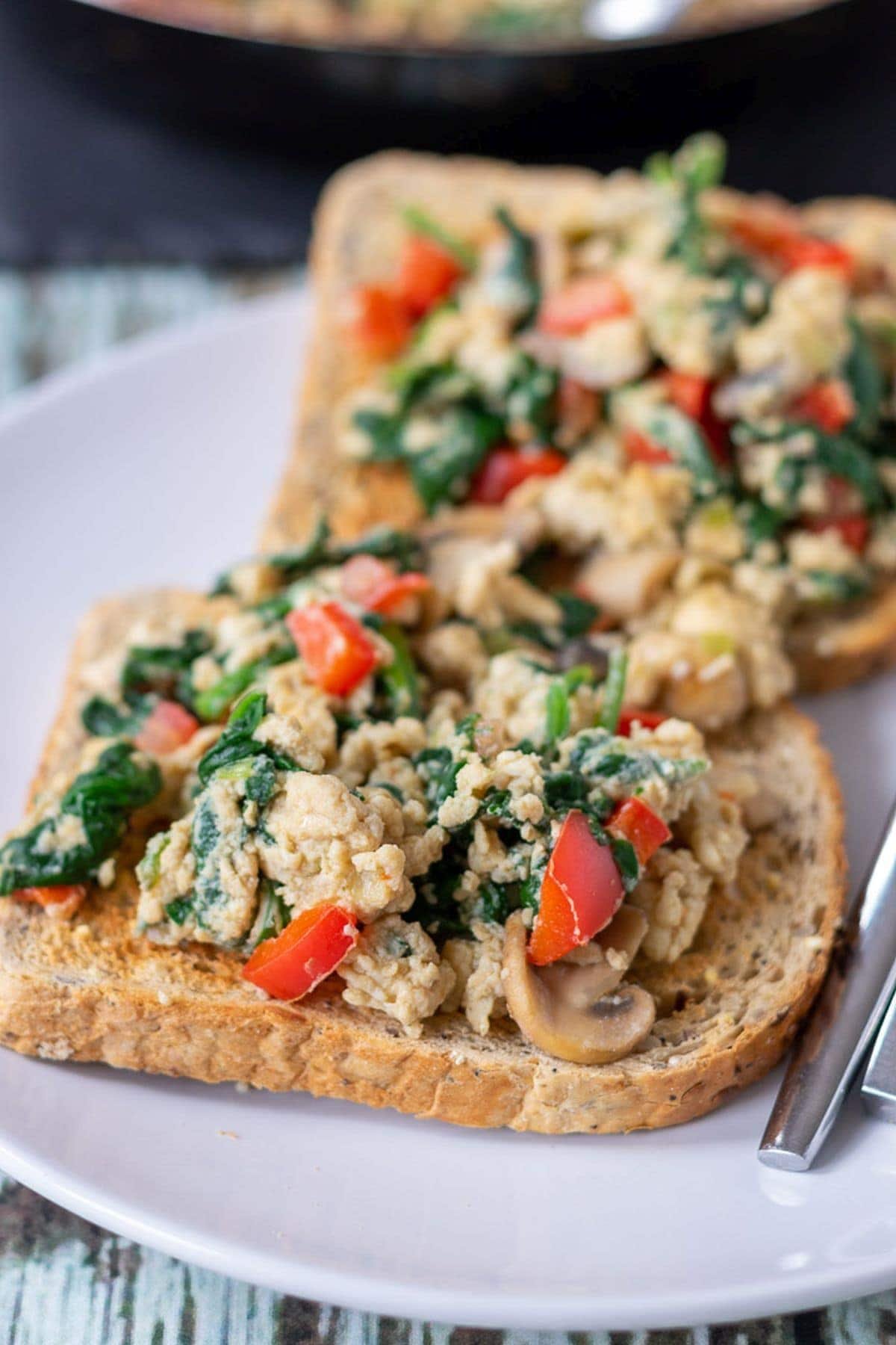 Vegetable Scrambled Eggs - Neils Healthy Meals
