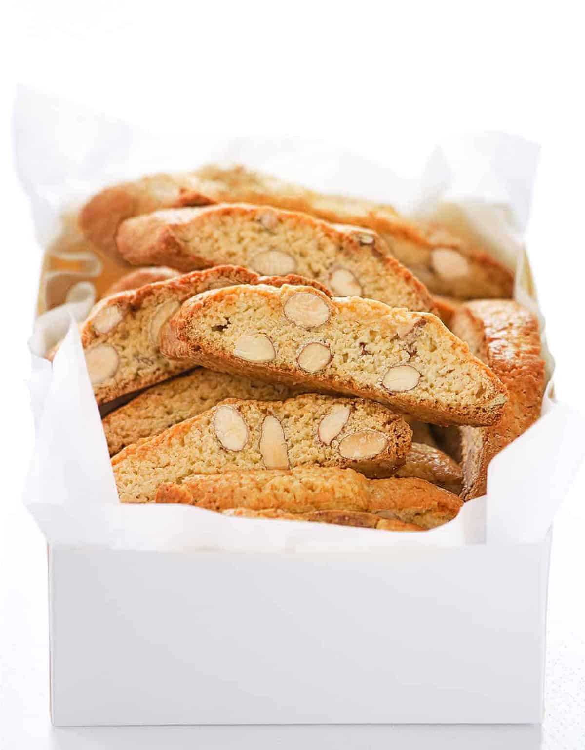 Almond Biscotti (Cantucci) - The clever meal