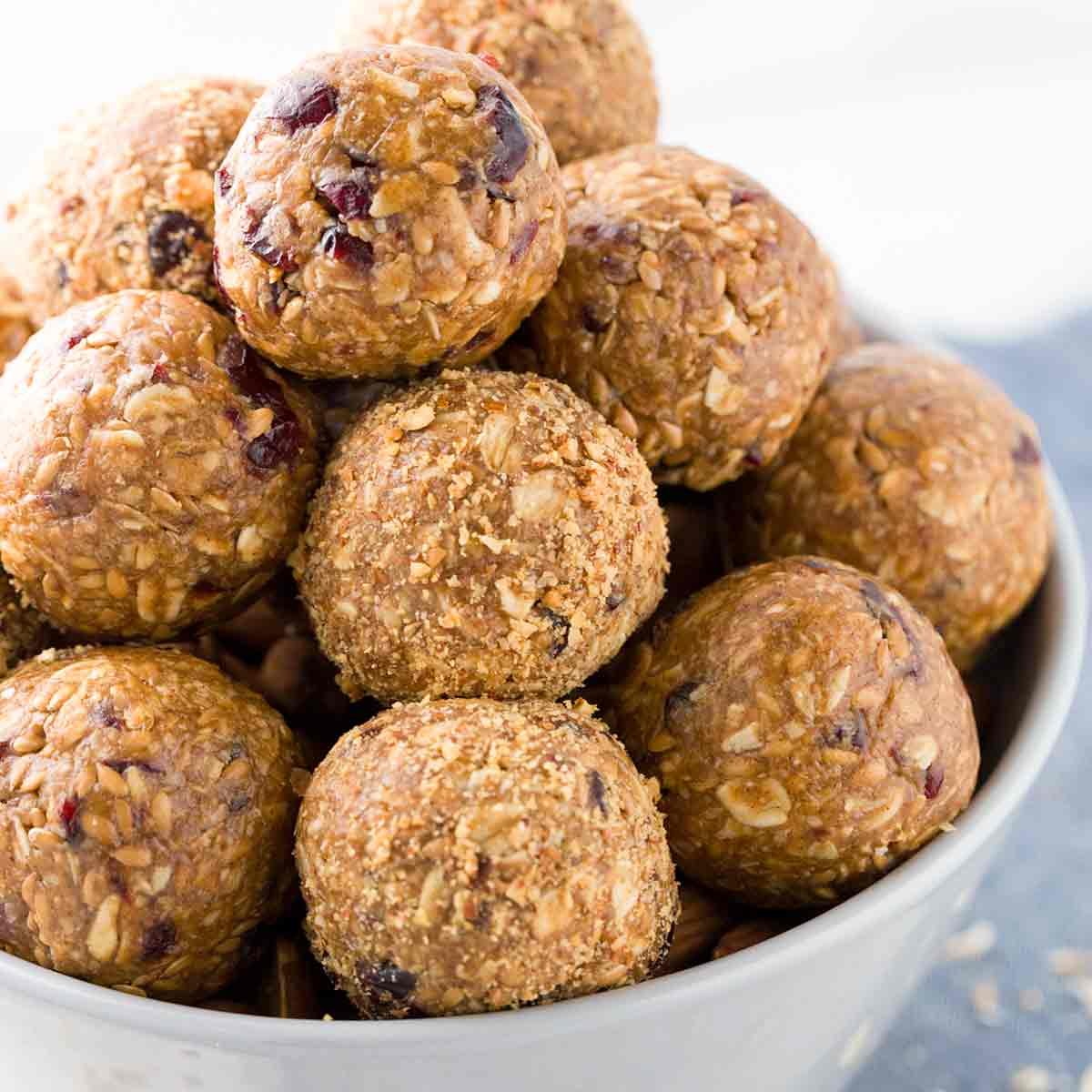 No Bake Energy Bites with Protein - Jessica Gavin