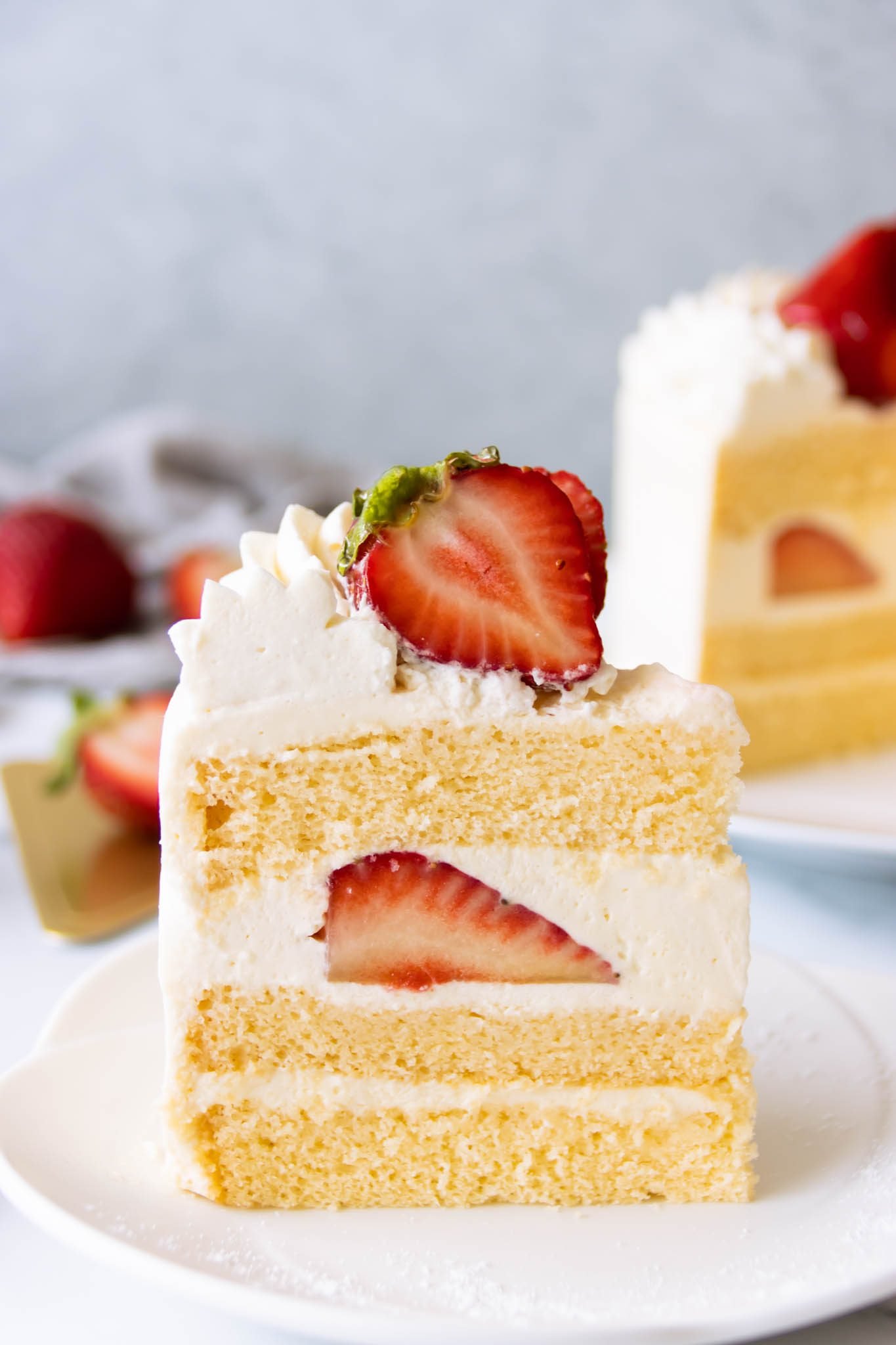 Easy Strawberry Shortcake (イチゴのショートケーキ)| Foodelicacy