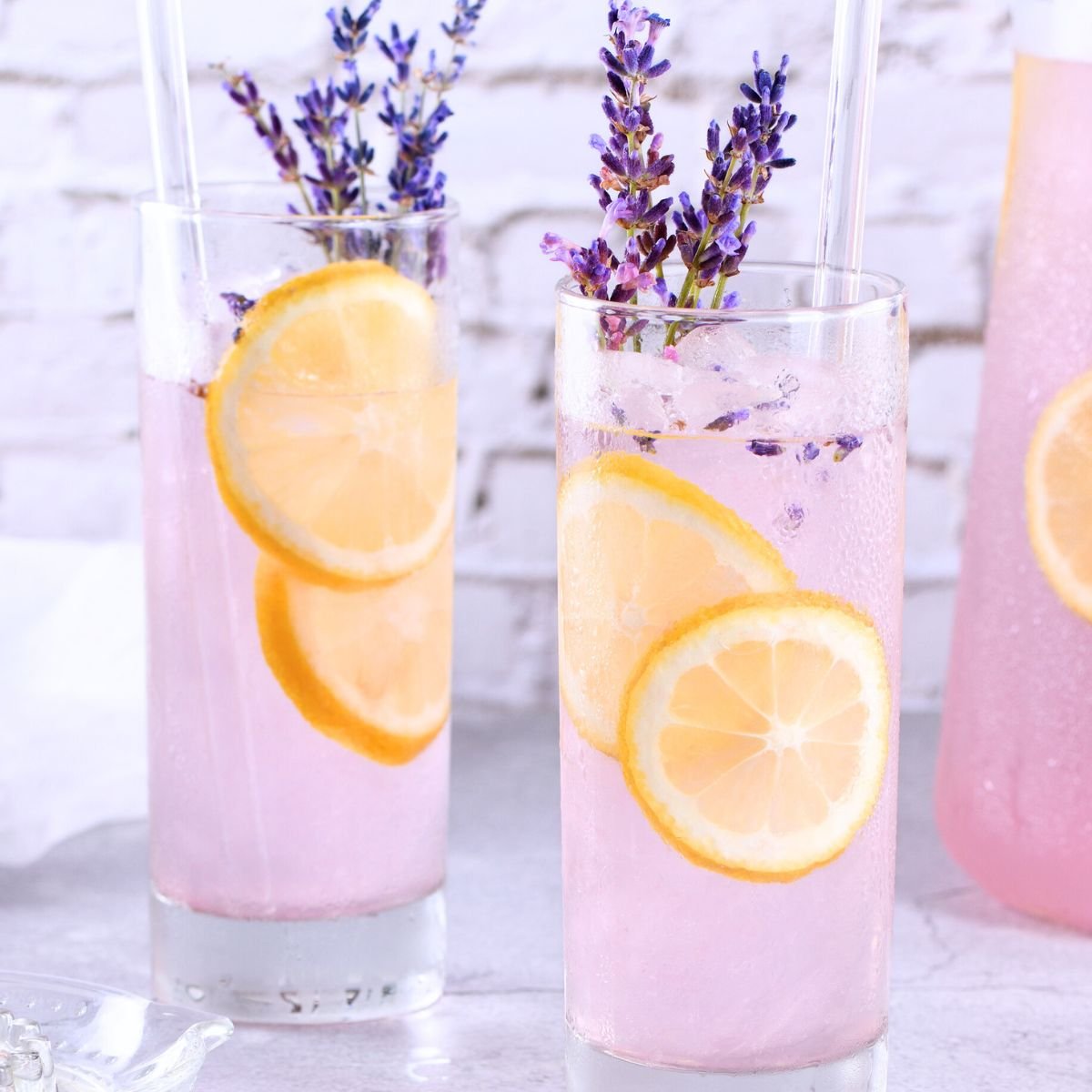 Lavender Lemonade Cocktail