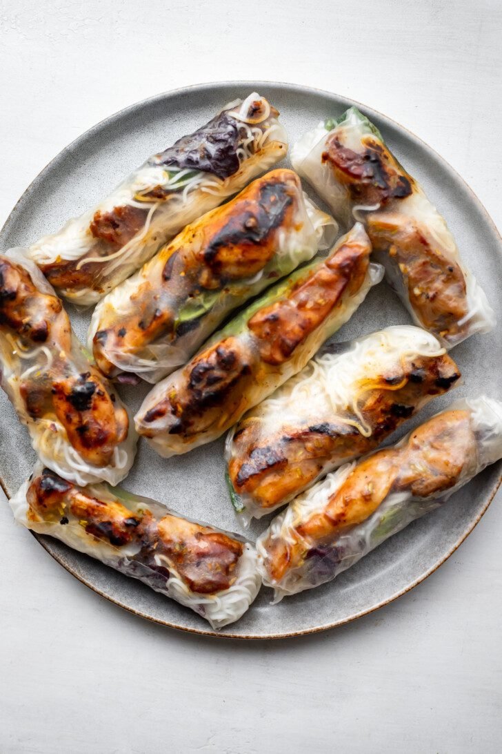 Fresh & Easy Lemongrass Chicken Spring Rolls - Cooking Therapy