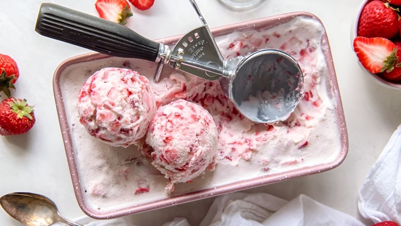 Eggless Strawberry Ice Cream Recipe | NutmegAndClove