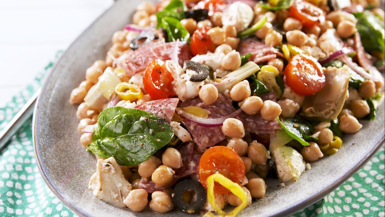 This Antipasto Chickpea Salad Is Meal Prep Gold